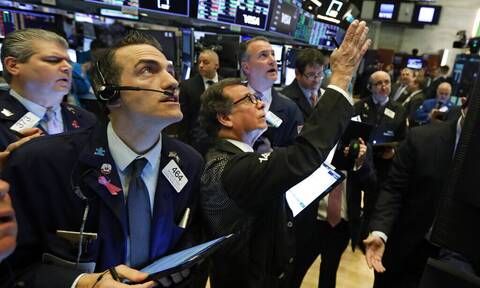 Wall Street: «Φλερτάρει» με τις 40.000 μονάδες ο Dow Jones