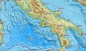 Ιταλία: Σεισμός 4,4 Ρίχτερ στη Νάπολη – Στους δρόμους οι κάτοικοι