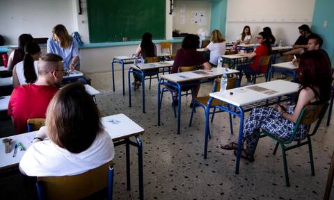 Πανελλήνιες εξετάσεις: Ξεκίνησαν οι ενδοσχολικές εξετάσεις στα λύκεια– Το πρόγραμμα των Πανελλαδικών