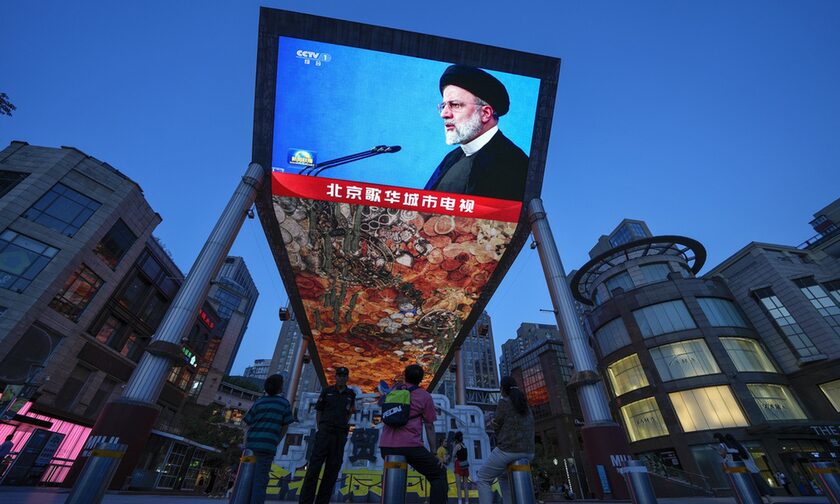 Το Ιράν αποχαιρετάει τον πρόεδρο Ραΐσι