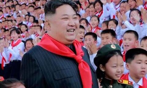 Νότια Κορέα: Aπαγόρευσε το viral τραγούδι στο tiktok που εξυμνεί τον Κιμ Γιονγκ Ουν