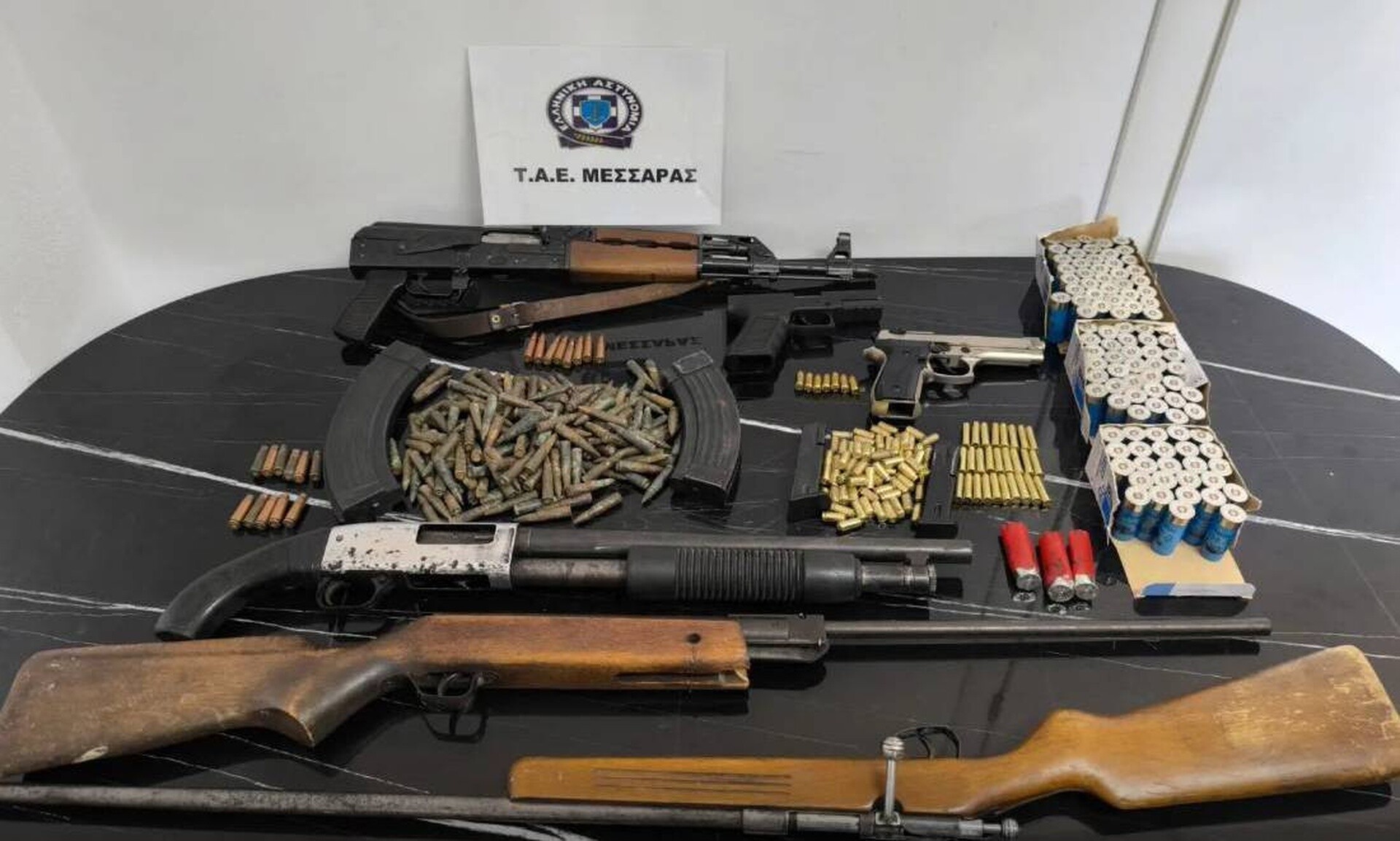 Ηράκλειο: Συνελήφθη 25χρονος για όπλα και άσκοπους πυροβολισμούς