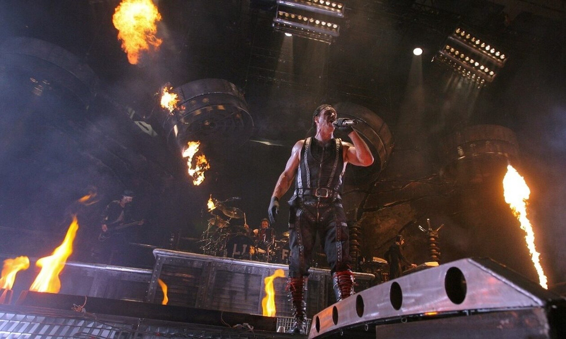 Rammstein: Τι ώρα θα βγουν στη σκηνή του ΟΑΚΑ - Πληροφορίες για τους κατόχους εισιτηρίων