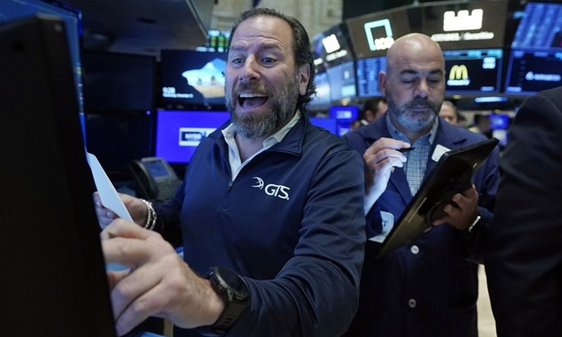 Wall Street: Η αισιοδοξία φέρνει κέρδη - Με άνοδο έκλεισε το Χρηματιστήριο της Νέας Υόρκης
