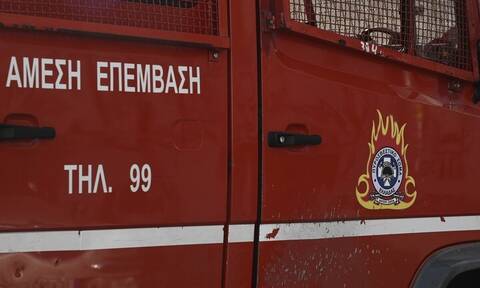 Ασπρόπυργος: Συναγερμός στην Πυροσβεστική - Ξέσπασε φωτιά και σηκώθηκε ελικόπτερο