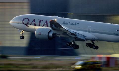 Θρίλερ σε πτήση της Qatar Airways - Τουλάχιστον 12 τραυματίες από αναταράξεις