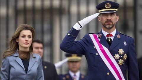 Βασίλισσα της Ισπανίας: Νέες αποκαλύψεις από βιβλίο με τίτλο «Οι σιωπές της Λετίθια»