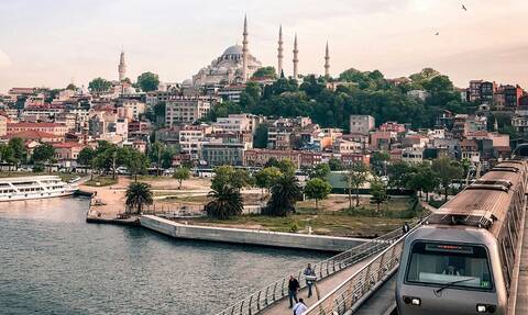 Νέα πρόκληση Ερντογάν: «Σπάσαμε τις αλυσίδες της Αγίας Σοφίας - Η Κωνσταντινούπολη είναι τουρκική»