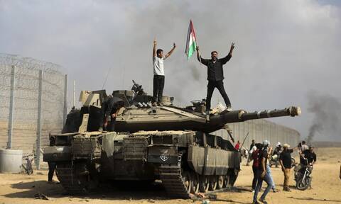 Η Χαμάς ανακοίνωσε πως είναι έτοιμη για συμφωνία με το Ισραήλ και απόλυτη επιστροφή ομήρων
