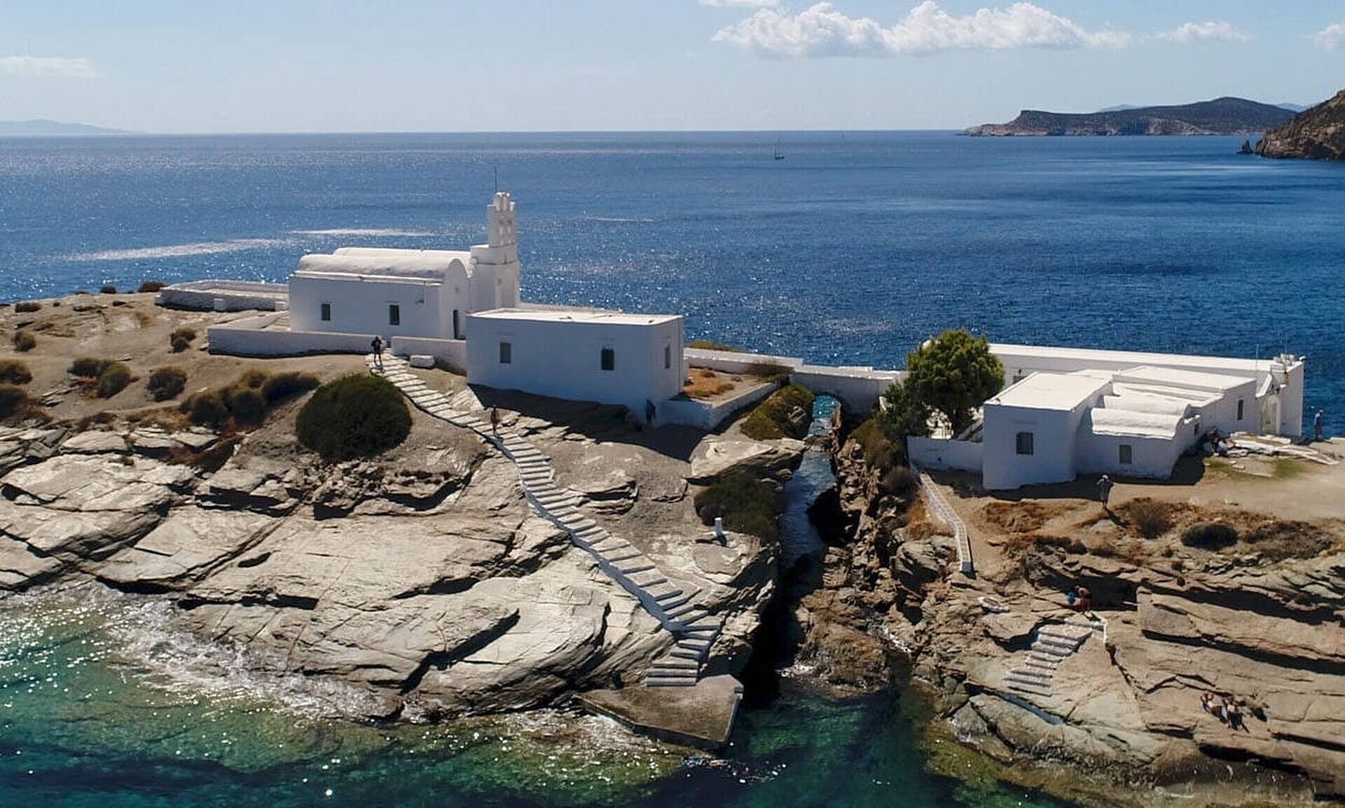 Οι Βρετανοί «ψηφίζουν» Σίφνο για τις καλοκαιρινές τους διακοπές - Το πιο «νόστιμο ελληνικό νησί»