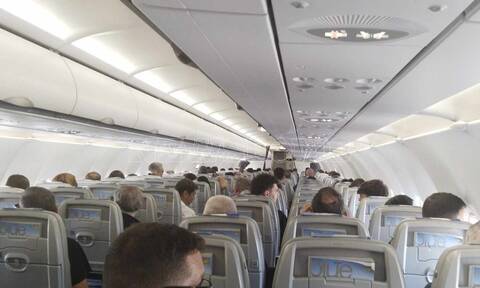 Κρήτη: Αναστάτωση σε πτήση - Μεθυσμένοι επιβάτες «πιάστηκαν» στα χέρια