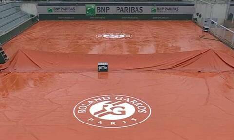 Αναβλήθηκαν οι αγώνες του Στέφανου Τσιτσιπά στα διπλά του Roland Garros