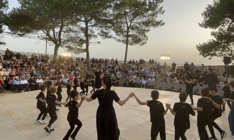 Φορτέτζα: Τα Ρεθυμνιωτάκια τίμησαν την παράδοση και «μάγεψαν» με τους χορούς τους