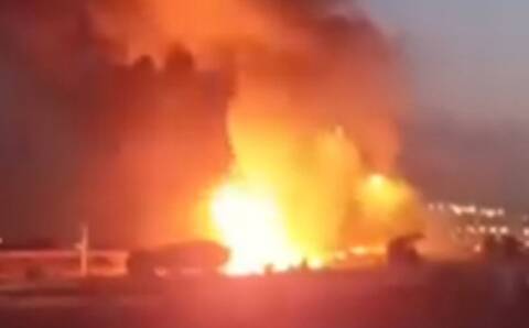 Ισθμός: Έσβησε η φωτιά στο βυτιοφόρο όχημα - Αίρονται σταδιακά από την Τροχαία οι εκτροπές