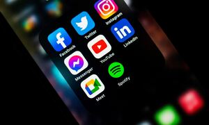 Προβλήματα στο Facebook, το Messenger και το Instagram