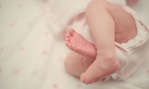Κύπρος: Πέθανε το 22 μηνών μωρό που υπέστη ηλεκτροπληξία