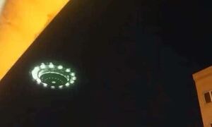Αλλόκοτο φαινόμενο: Εμφανίστηκε UFO πάνω από την Τεχεράνη