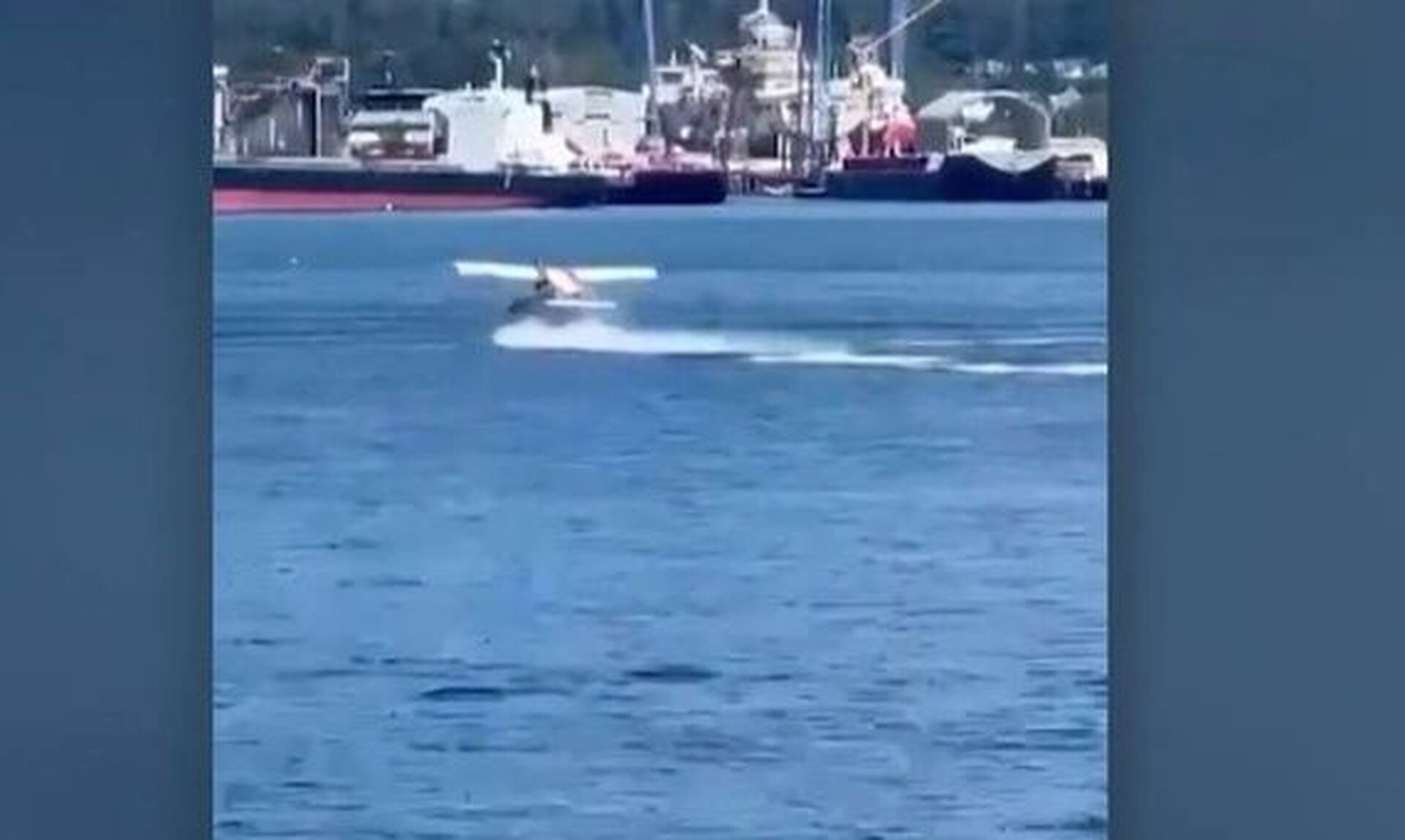 Καναδάς: Η στιγμή σύγκρουσης υδροπλάνου με σκάφος