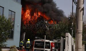 LIVE: Μεγάλη φωτιά σε εργοστάσιο στην Κηφισιά - Λεπτό προς λεπτό οι εξελίξεις
