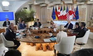 Ουκρανία: Πολιτική συμφωνία της G7 για δάνειο μαμούθ 50 δισ. δολαρίων